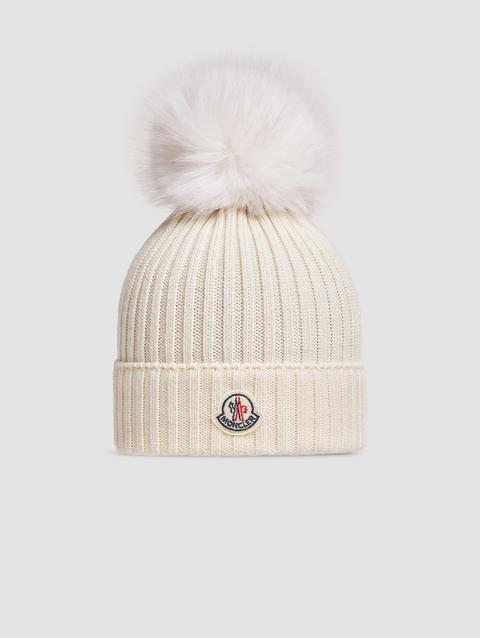 Wool Beanie with Pom Pom Girl Snow White Moncler